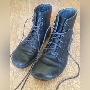 Vivobarefoot Gobi Hi boots size 10/ euro 41